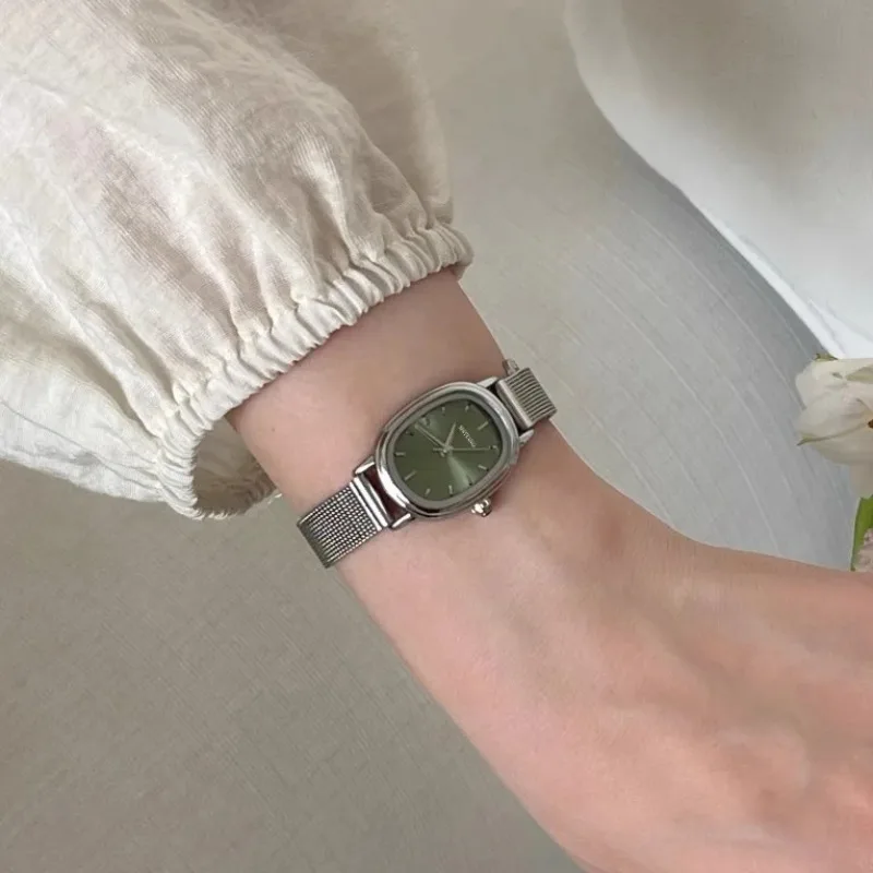 Lux Watch - Petit cadran ovale montre verte Simple