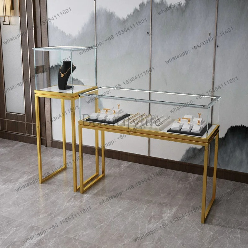 Personnalisé. Vitrine de bijou - Luxury Watch Boutique avis et prix