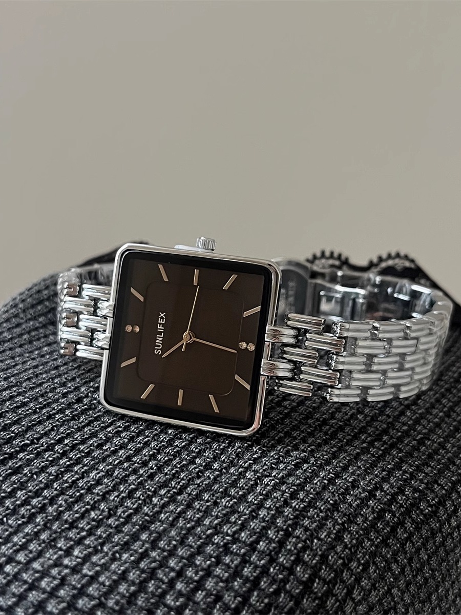 Montre haut de gamme à grand c - Luxury Watch In Hong Kong avis et prix