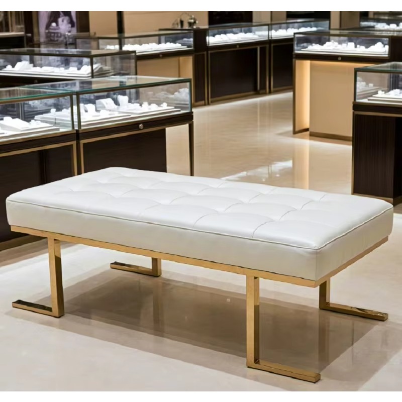 Banc d'attente capitonné fait  - Luxury Watch Boutique avis et prix