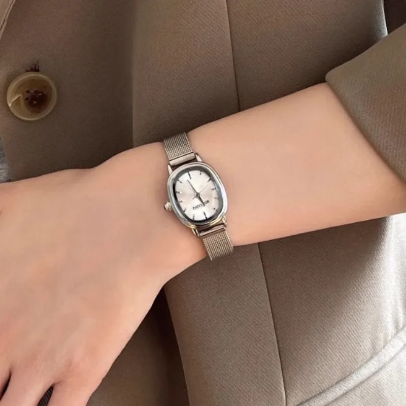 Petit cadran ovale montre vert - Lux Watch avis et prix